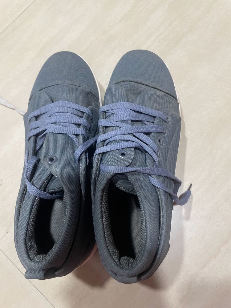 Casual Grey Colour Shoes Uksize10