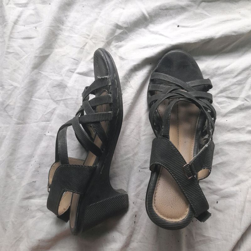 Khadim's Women Black Block Heel Sandal Back Straps Open Toe Strappy Heels Women's Footwear Girls Wedges Pumps Bellies Shoes Sandals Black Heels Heels Size 5 Casual Regular Fit Women's Footwear Heels