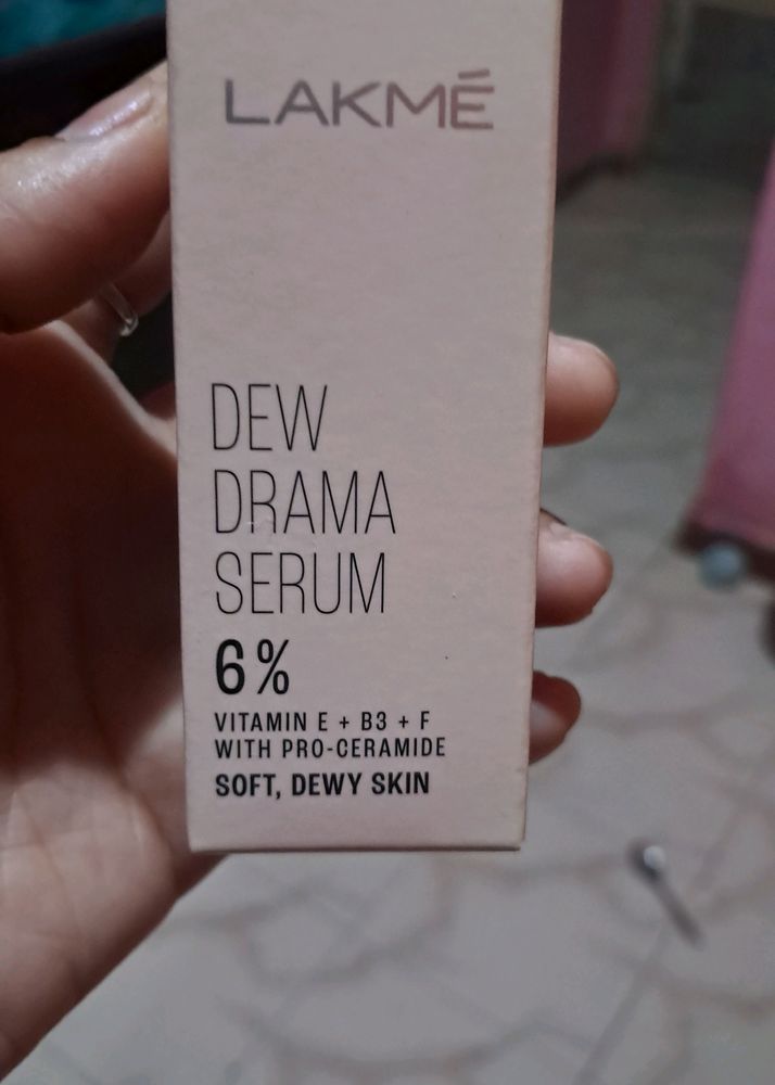 Lakme Dew Drama Serum