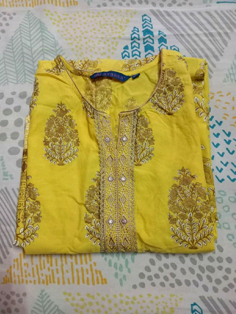 Avaasa Kurti