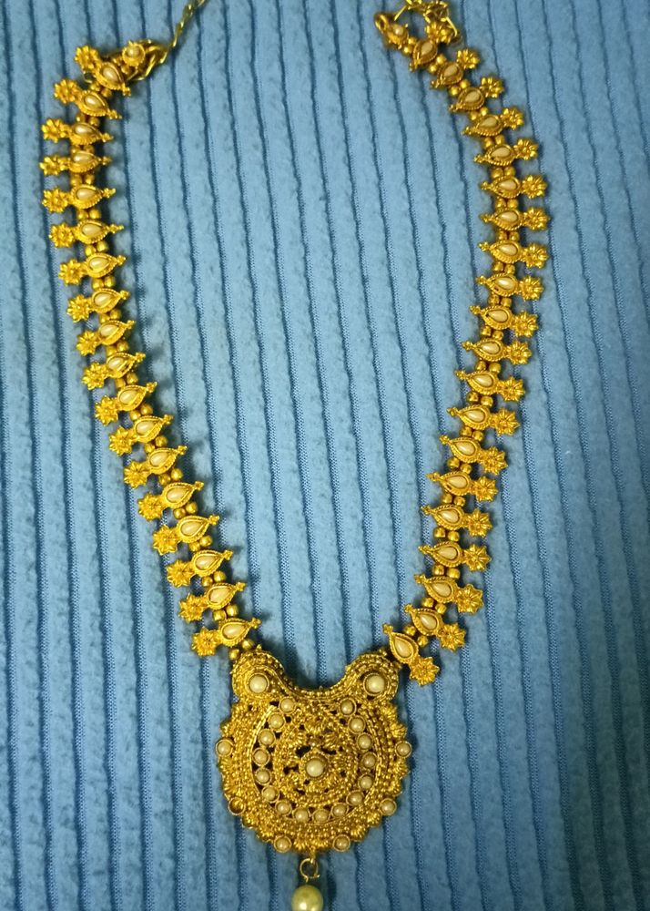 Beautiful Golden Necklace New 😍