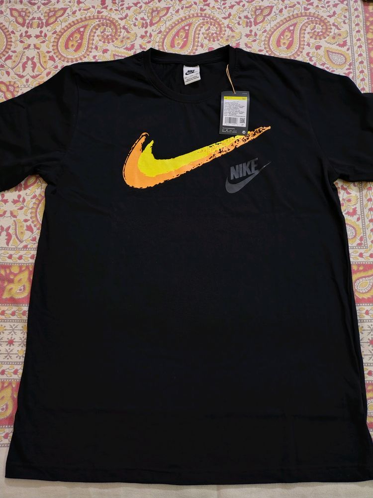 Nike Tshirt Only Xxl Size