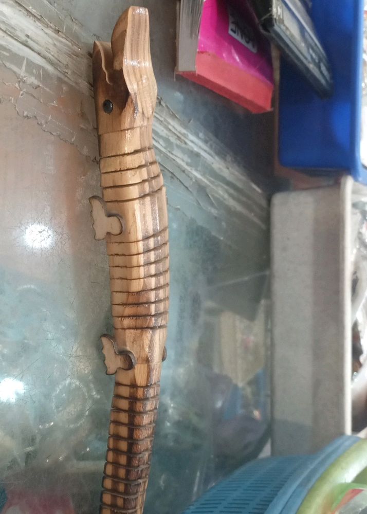 A Wooden Crocodile 🐊 Toy