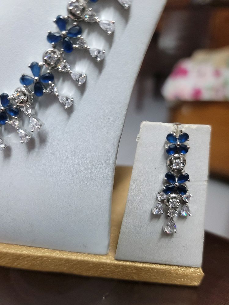 Sapphire With Ad Stones Necklace Set