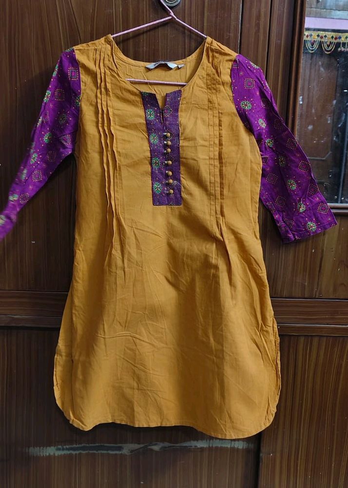 Women's Short Kurti