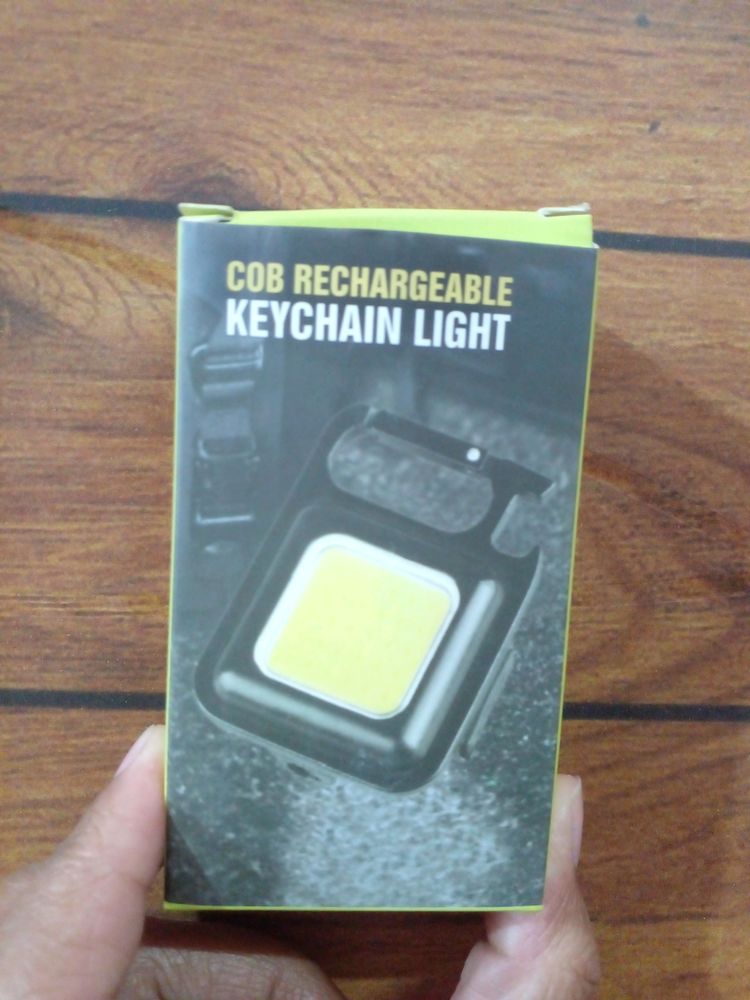 COB RECHARGEABLE KEYCHAIN AND EMERGENCY