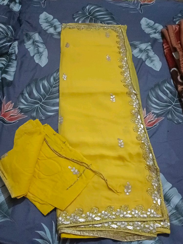 Hevy Saree With Blouse 😍