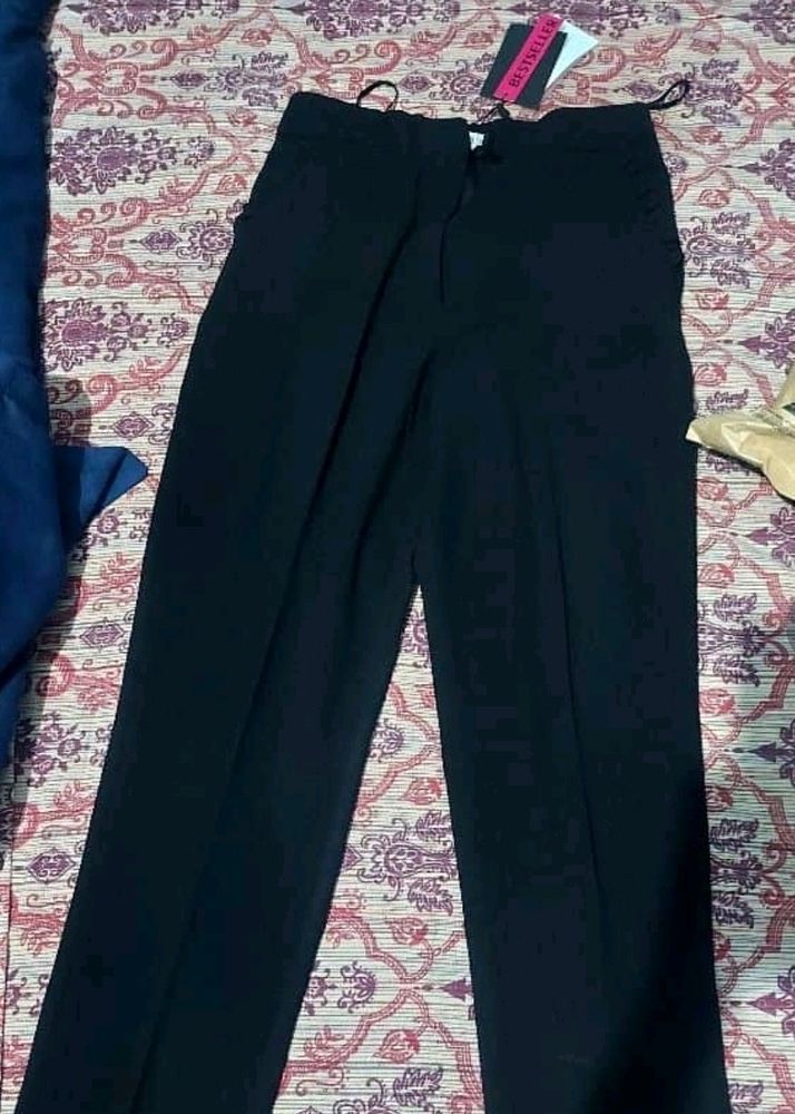 Kasually Women Mid Rise Black Trousers