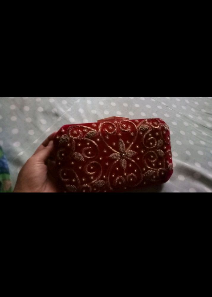 Bridal Clutch Only One Tym.Used