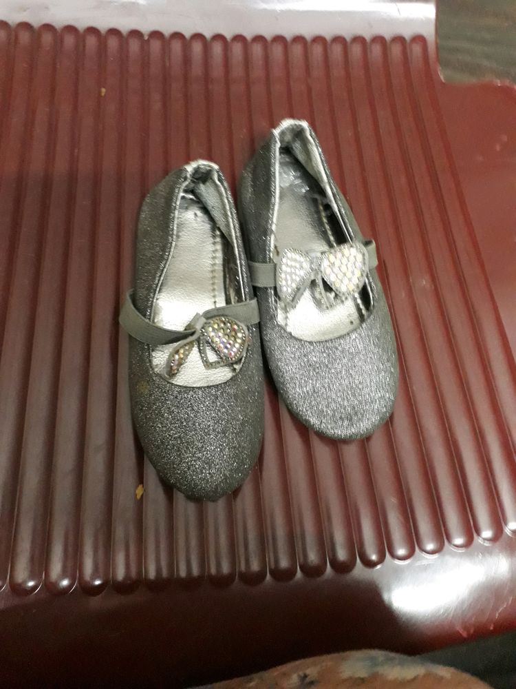 Beautiful Grey Color Glitter Shoe For 2to4 Girl