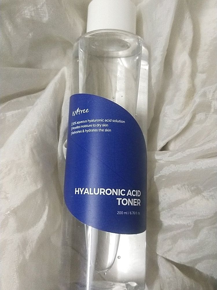 Isntree Hyaluronic Acid Toner