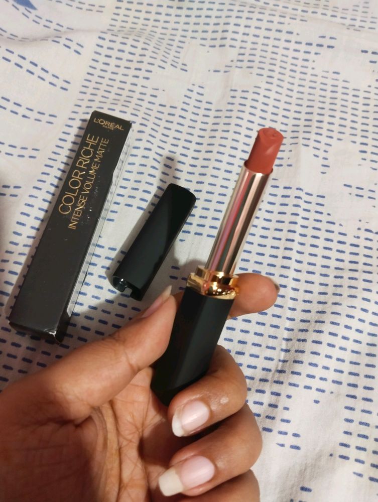 Loreal Paris Matte Slim Lipstick