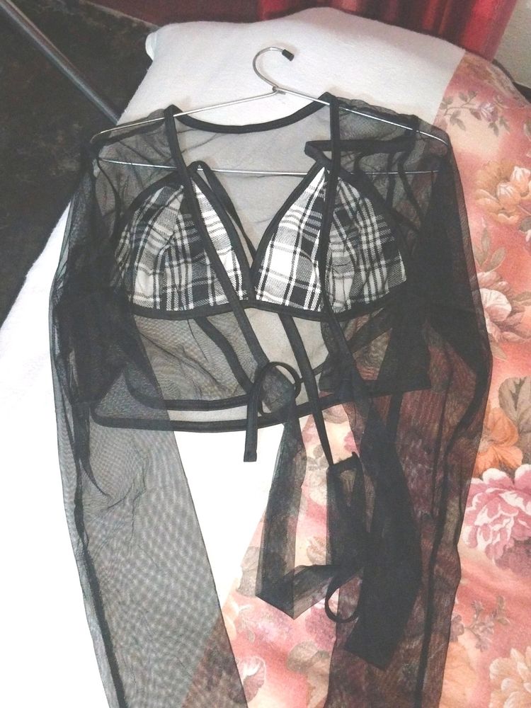 Bra With Net Shrug