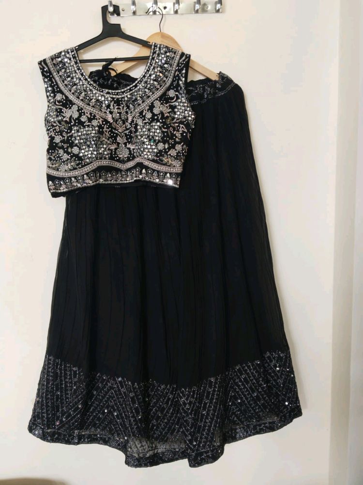 Black Heavy Lehnga Choli