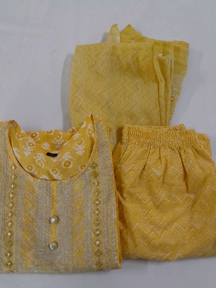 Yellow Printed Kurta Set (Women's)