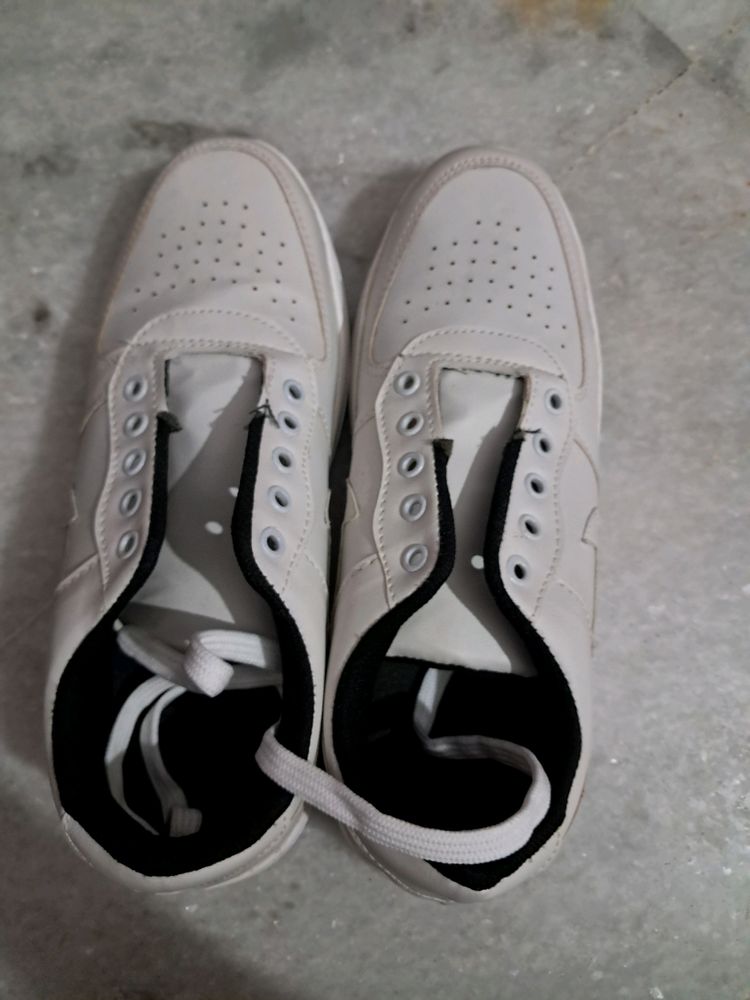 White Men Sneakers