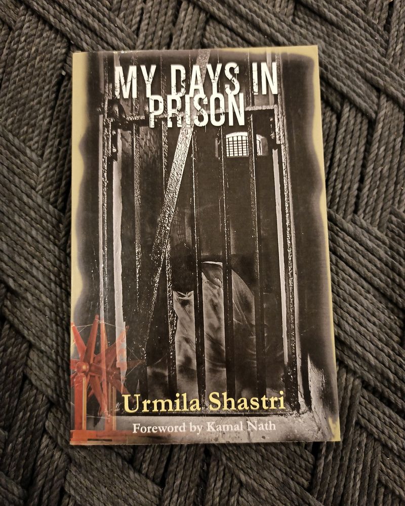 My Days In Prison- Bilingual English And Hindi