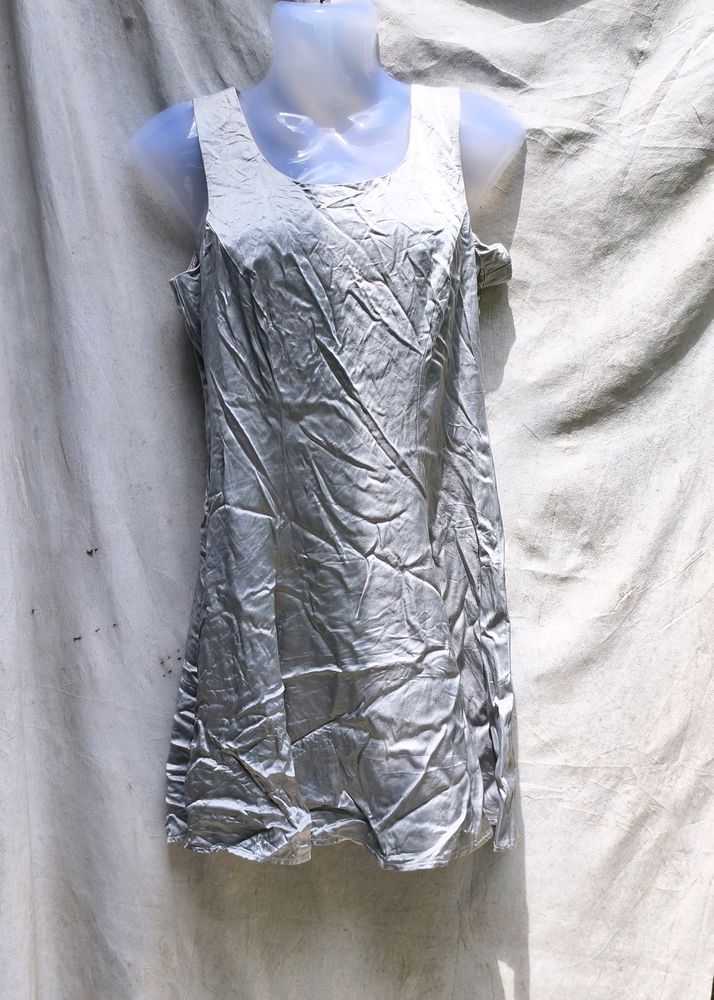 21.15.9 CUTE SILVER SATIN SEXY DRESS