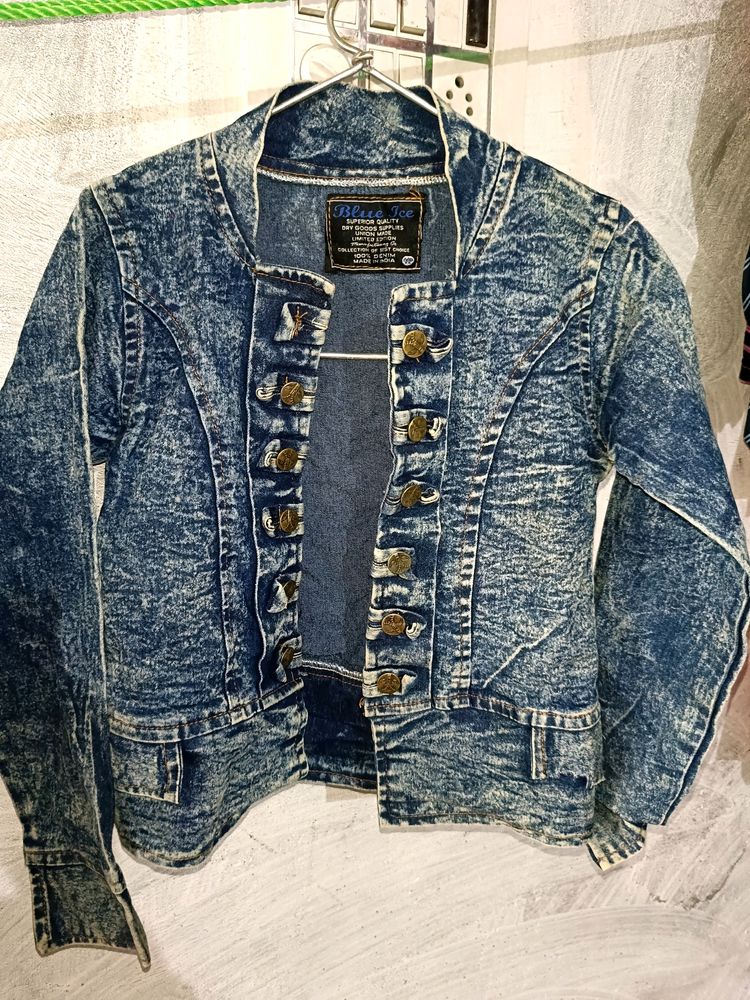 Beautiful Full Sleeves Blue Denim Jacket 🧥🧥🧥🧥