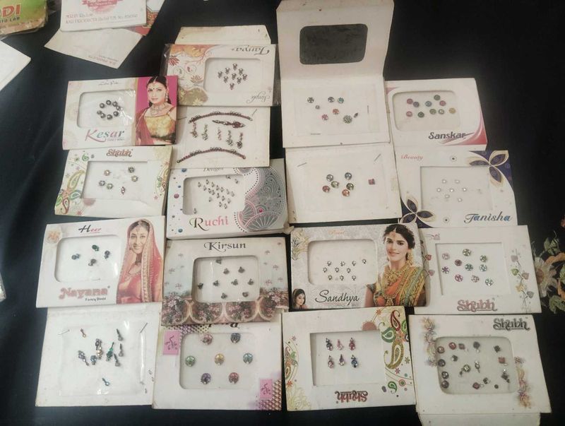 16 Fancy Bindi Set