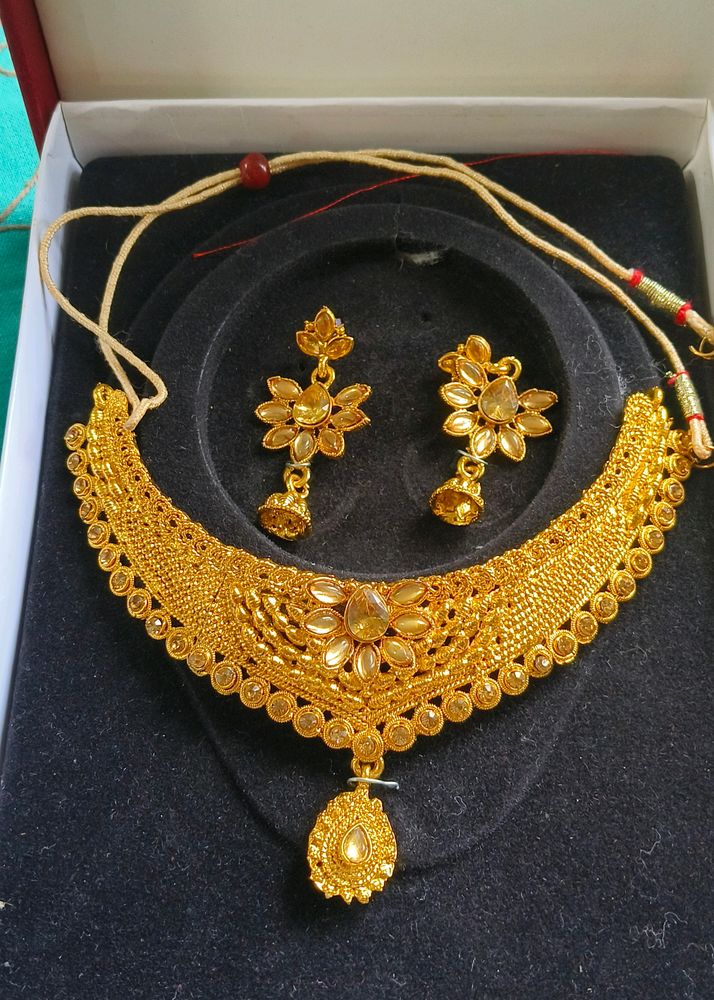 Gold Necklace Set