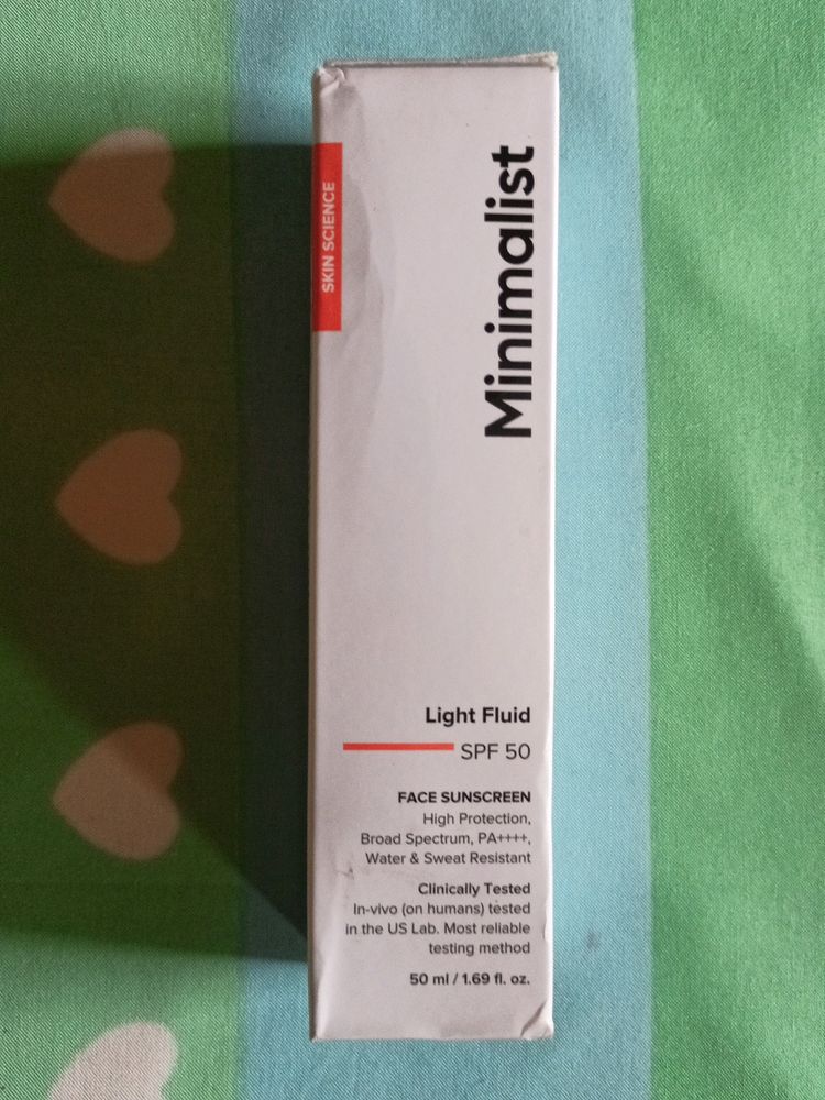 Minimalist Light Fluid Sunscreen SPF 50