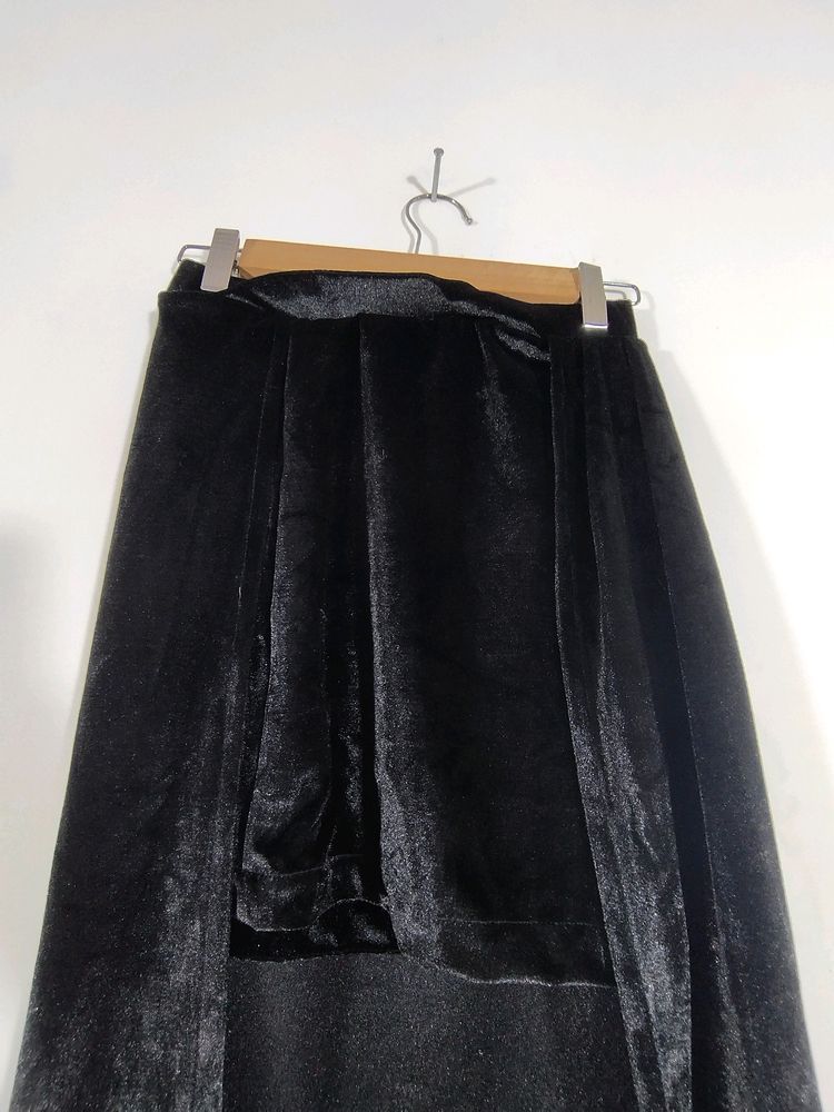 Black Skirt (Women's)