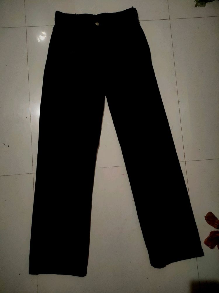 Black Straight Denim Jeans For Women