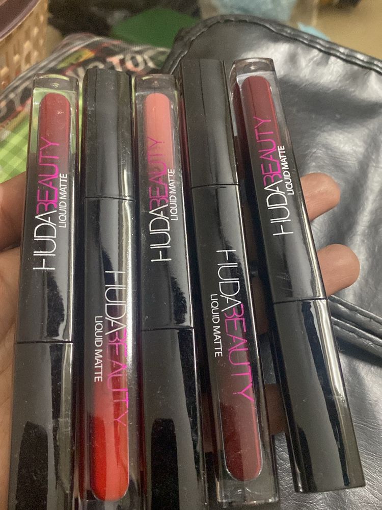 5 Huda beauty lipstick COMBO