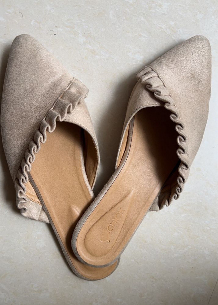 Nude Swirl Mules