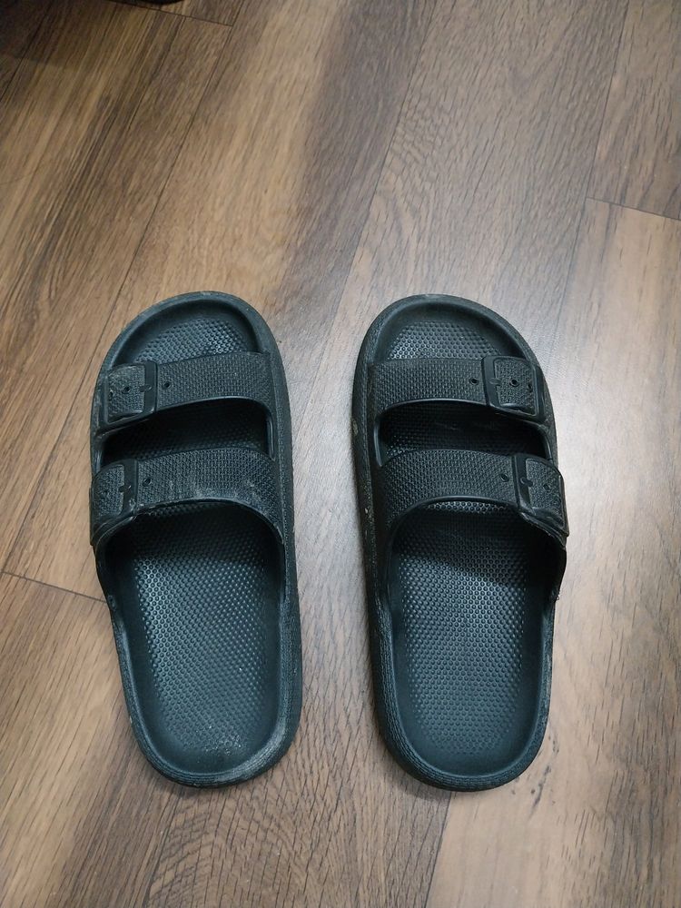 Black Rubber Sandals