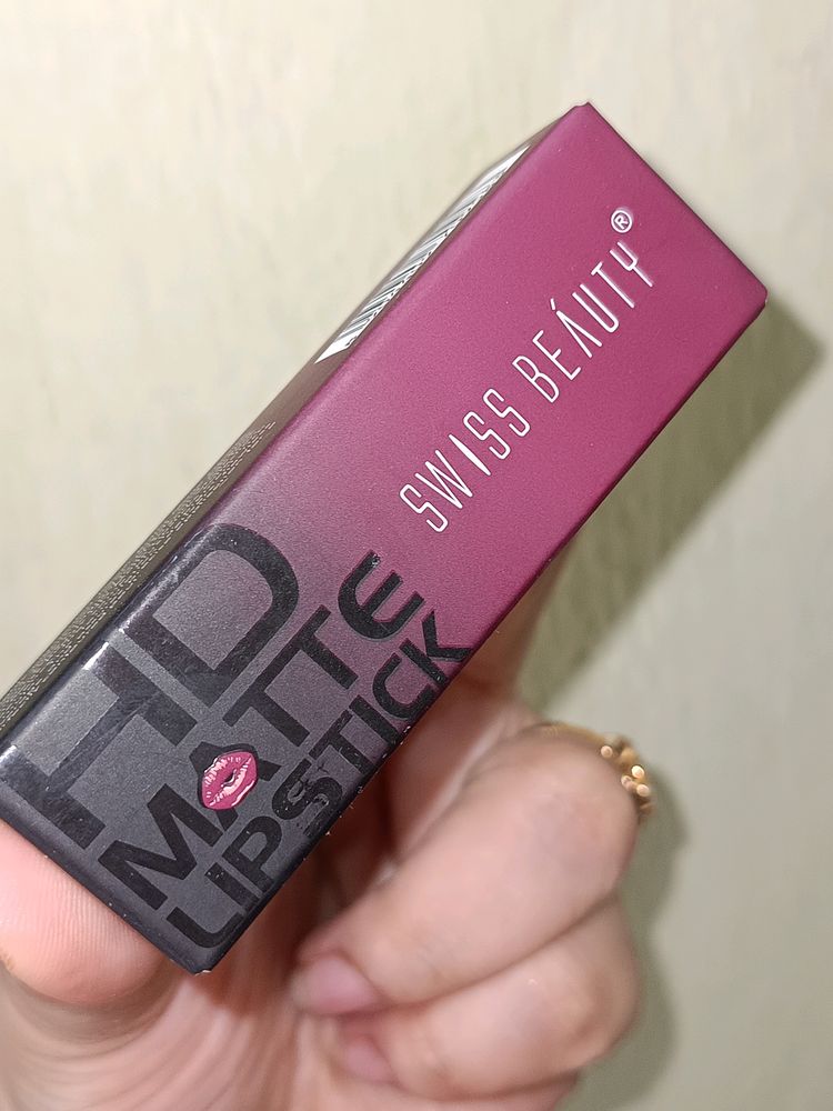 Swiss Beauty HD Matte Lipstick