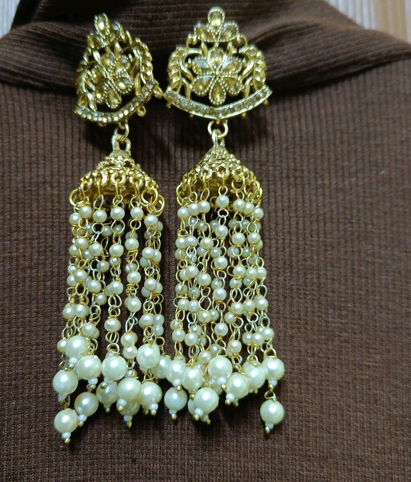 Pearl Studded Earrings