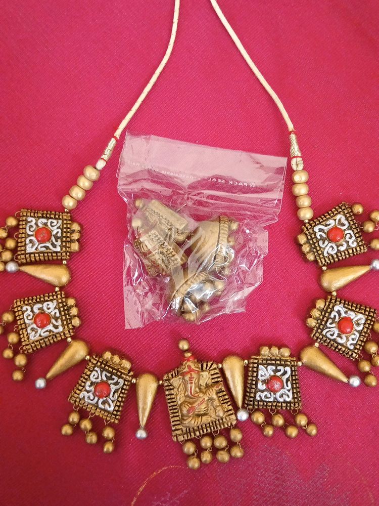 💥Totally New Traditional Necklace With Earrings