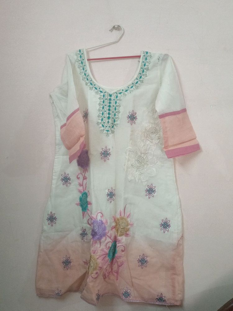 Beautiful Embroidered Kurti