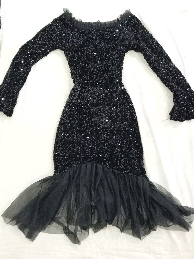 Sequin Mermaid Tail Off Shoulder black Dress