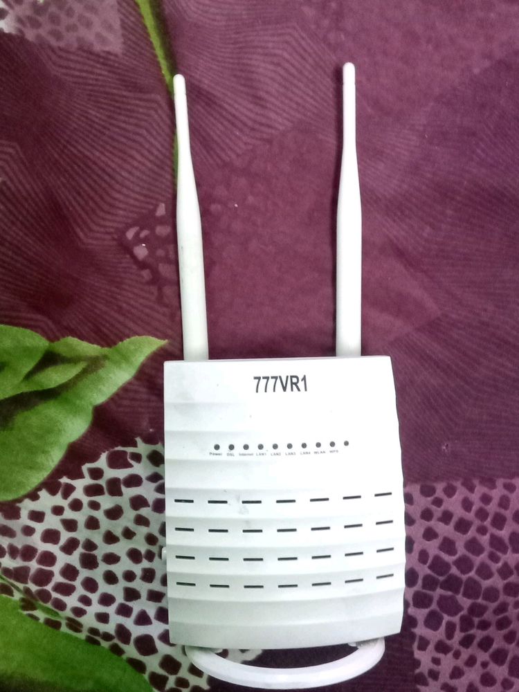 Router 777vr1 In Working Condition With Adopter