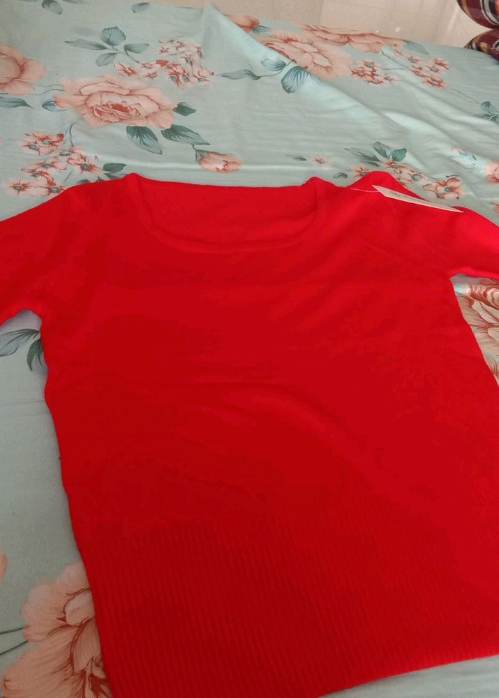 T-shirt Red Colour