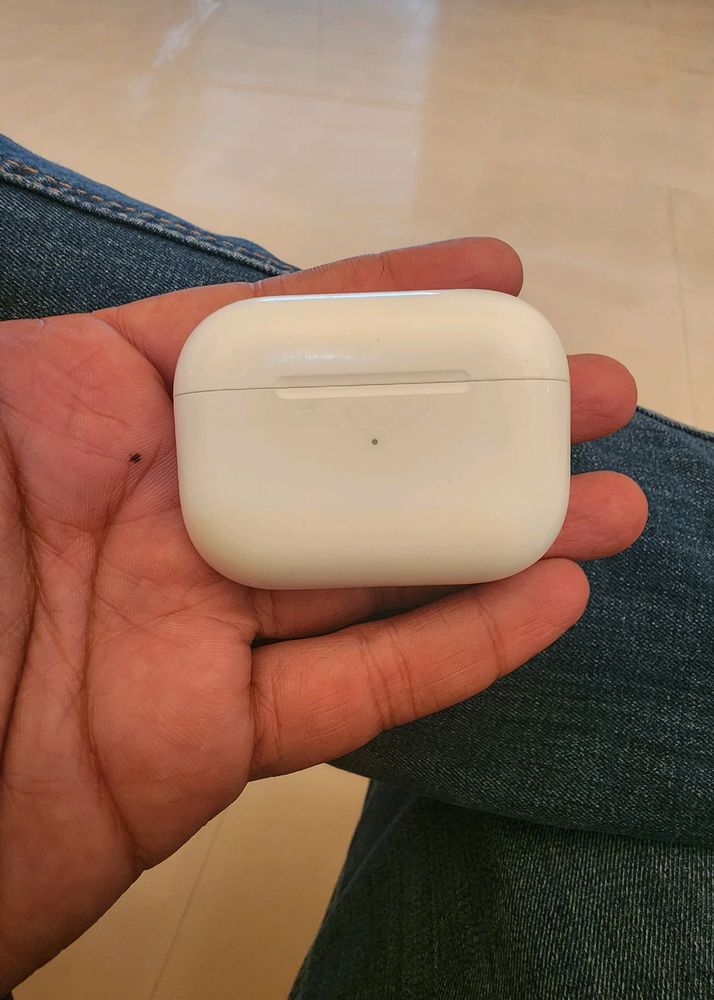 Apple Airpods Pro 2. 2nd Generation. No bill No Box. Under 6 month warranty