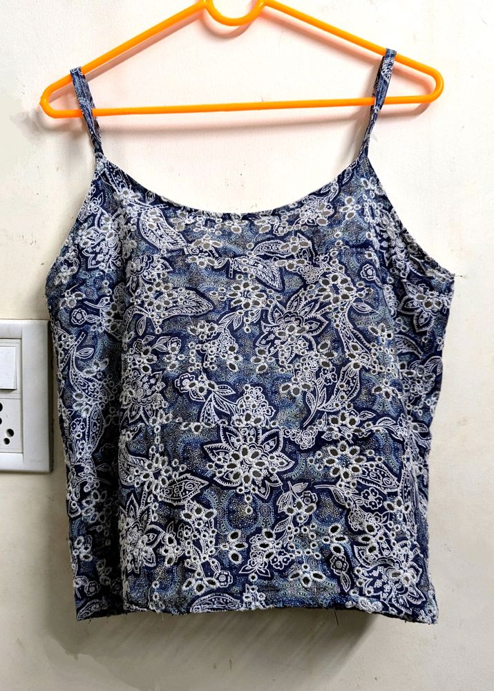 Chic Blue Summer Top with Floral Embroidery Cutout