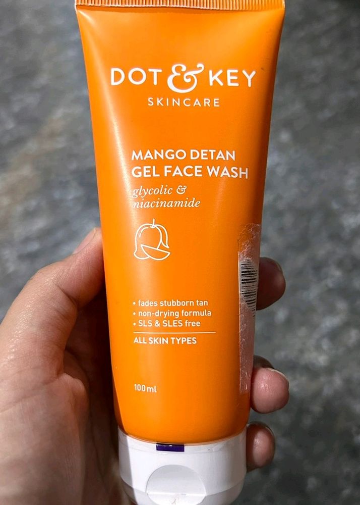 New Launch Mango Detan Face Wash