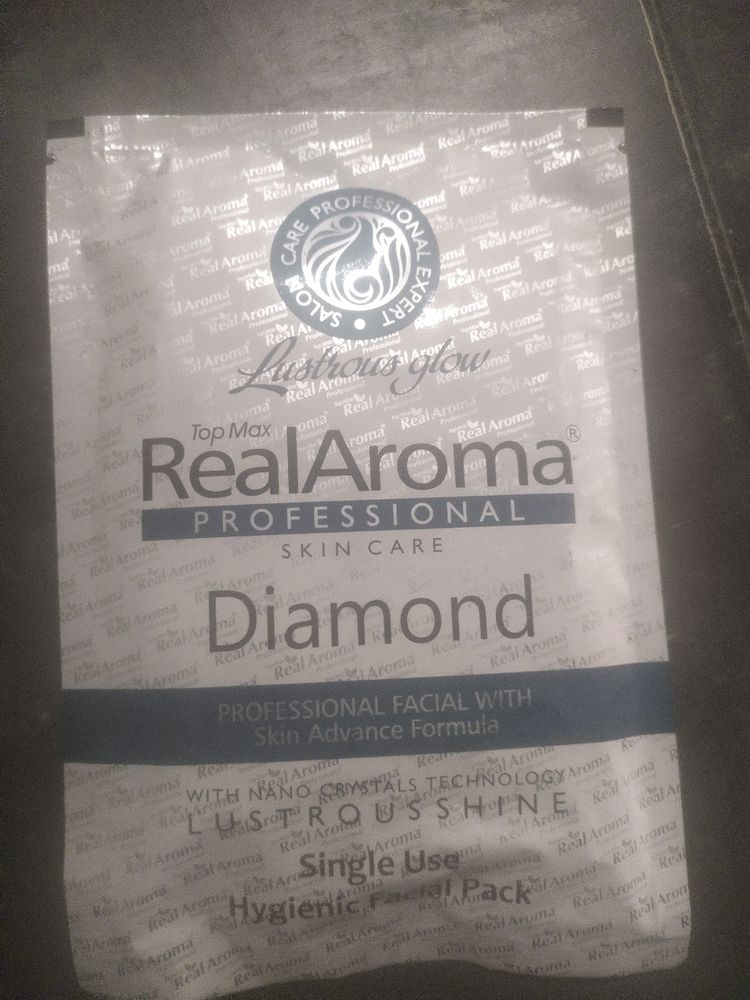 Real Aroma Dimond Facial Kit