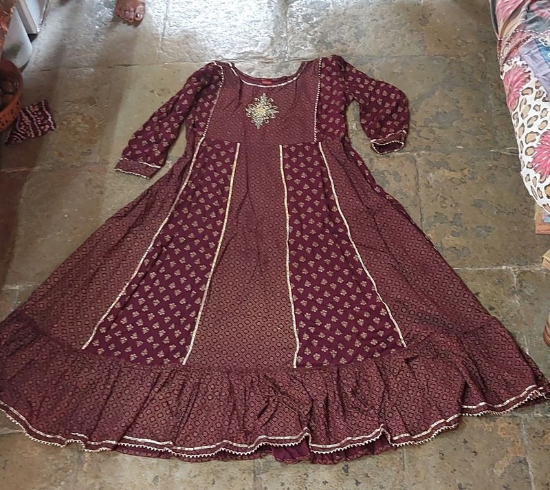 Maroon Golden Printed Ethnic Kurti