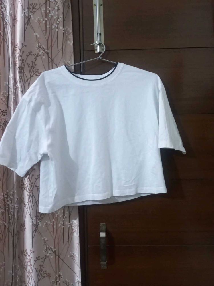 White Oversized Crop TSHIRT