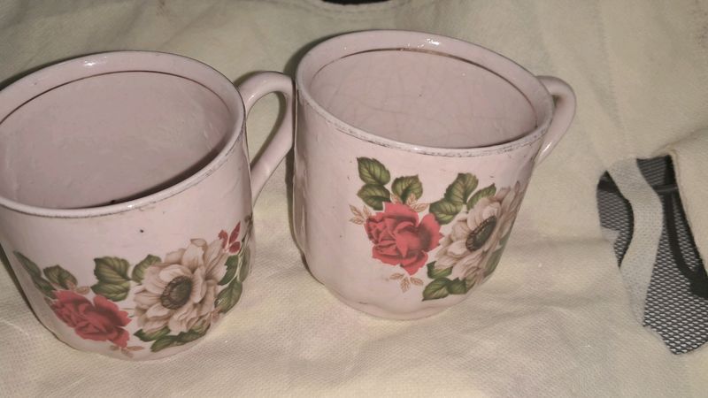 2 Vintage TeaCups Fo Collection.