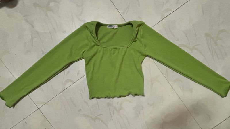 Green Crop Top With Full Sleeves