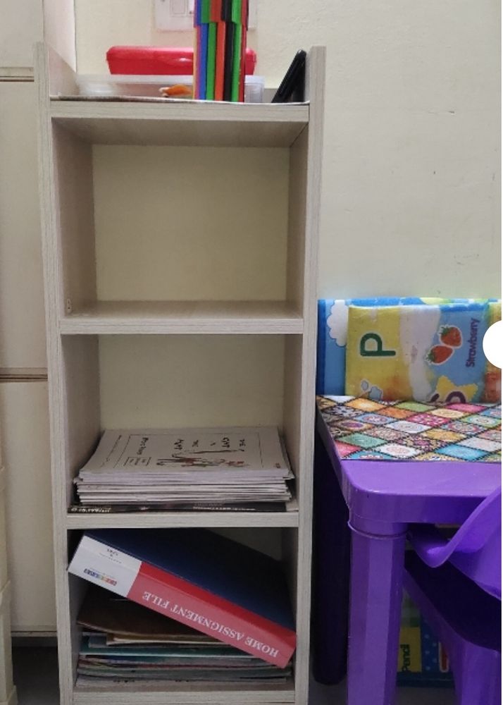 Wooden Bookrack