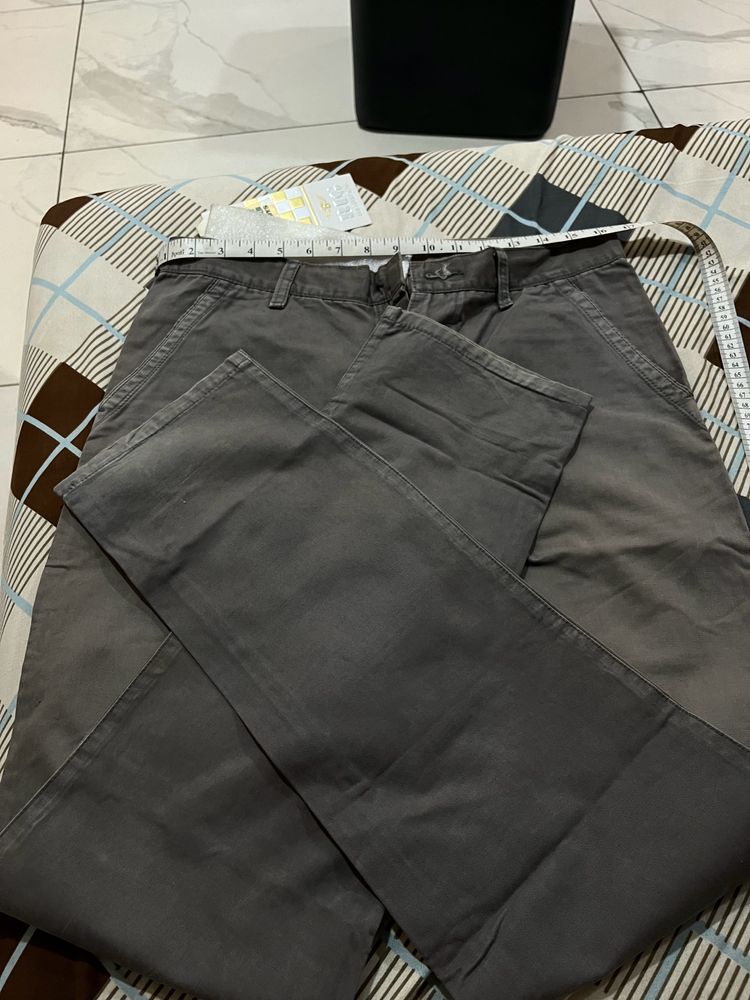 Mens. Trousers Grey