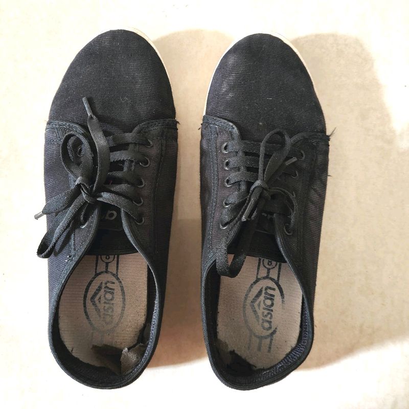 Women's Casual Shoes