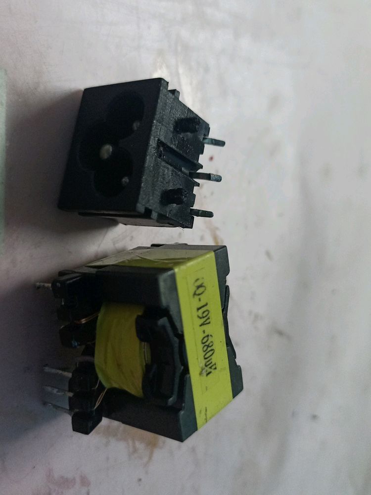 Transformer OQ 19V-680uH + 3pin Connector